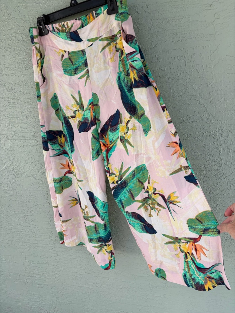 Jessica Simpson Pants Womens Size M Tropical Floral Wide Leg Pull On NWT